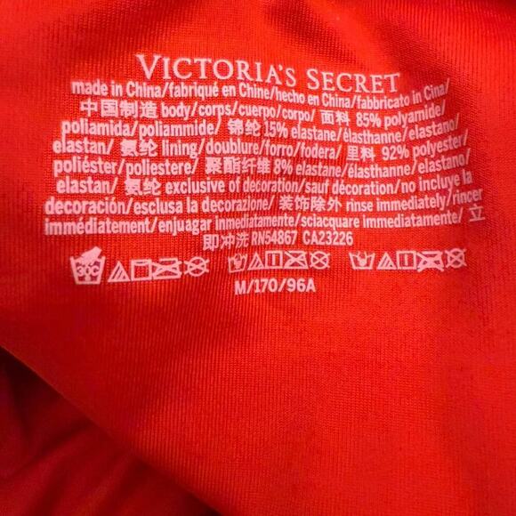 VICTORIA’S SECRET Twist Plunge One-Piece Solid Red Swimsuit Beach Summer Size M - Picture 7 of 7